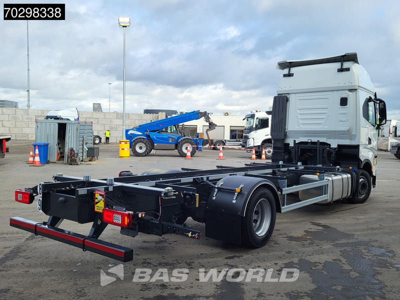 Iveco S-Way 460 4X2 NEW !! BDF Automatic Full air ACC Led Euro 6 - Caminhão transportador de contêineres/ Caixa móvel: foto 5 Iveco S-Way 460 4X2 NEW !! BDF Automatic Full air ACC Led Euro 6 - Caminhão transportador de contêineres/ Caixa móvel: foto 5