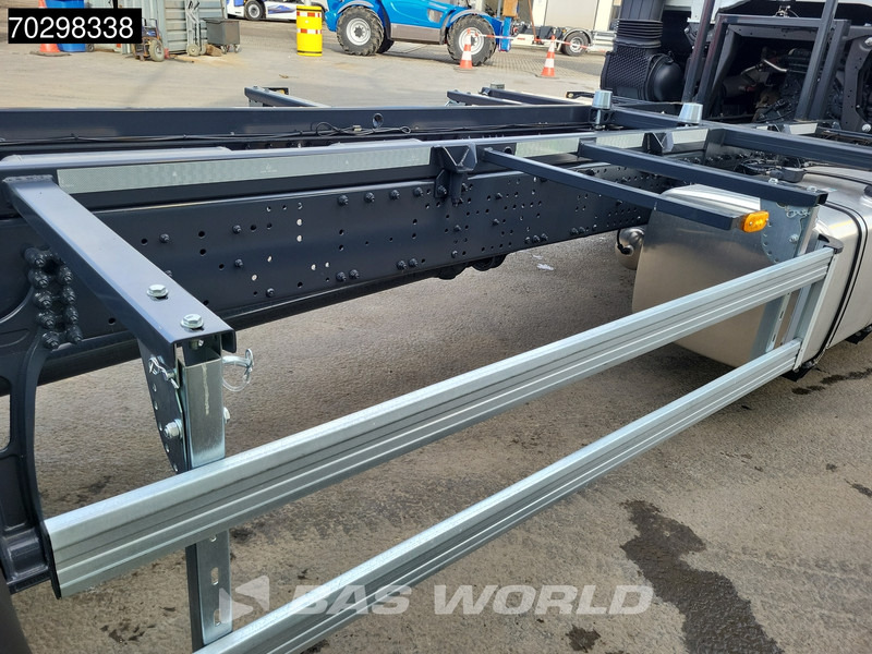 Locação de Iveco S-Way 460 4X2 NEW !! BDF Automatic Full air ACC Led Euro 6 Iveco S-Way 460 4X2 NEW !! BDF Automatic Full air ACC Led Euro 6: foto 16 Locação de Iveco S-Way 460 4X2 NEW !! BDF Automatic Full air ACC Led Euro 6 Iveco S-Way 460 4X2 NEW !! BDF Automatic Full air ACC Led Euro 6: foto 16