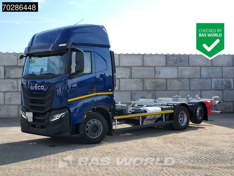 Iveco S-Way 500 6X2 NEW! BDF Lift+steering Axle Automatic Standklima Navi ACC Euro 6 - Caminhão transportador de contêineres/ Caixa móvel: foto 1 Iveco S-Way 500 6X2 NEW! BDF Lift+steering Axle Automatic Standklima Navi ACC Euro 6 - Caminhão transportador de contêineres/ Caixa móvel: foto 1