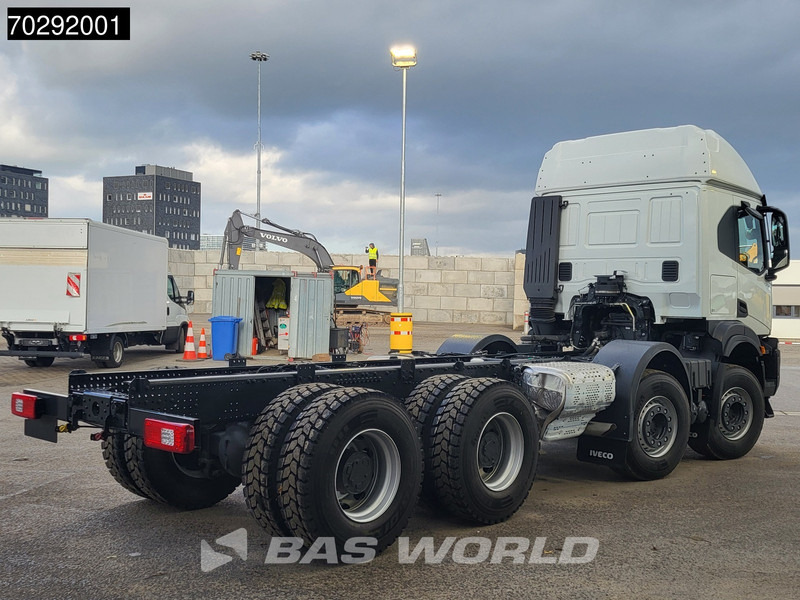 Iveco T-WAY 510 8X4 NEW! Retarder Big-Axle Steelsuspension LED Euro 6 - Caminhão chassi: foto 5 Iveco T-WAY 510 8X4 NEW! Retarder Big-Axle Steelsuspension LED Euro 6 - Caminhão chassi: foto 5