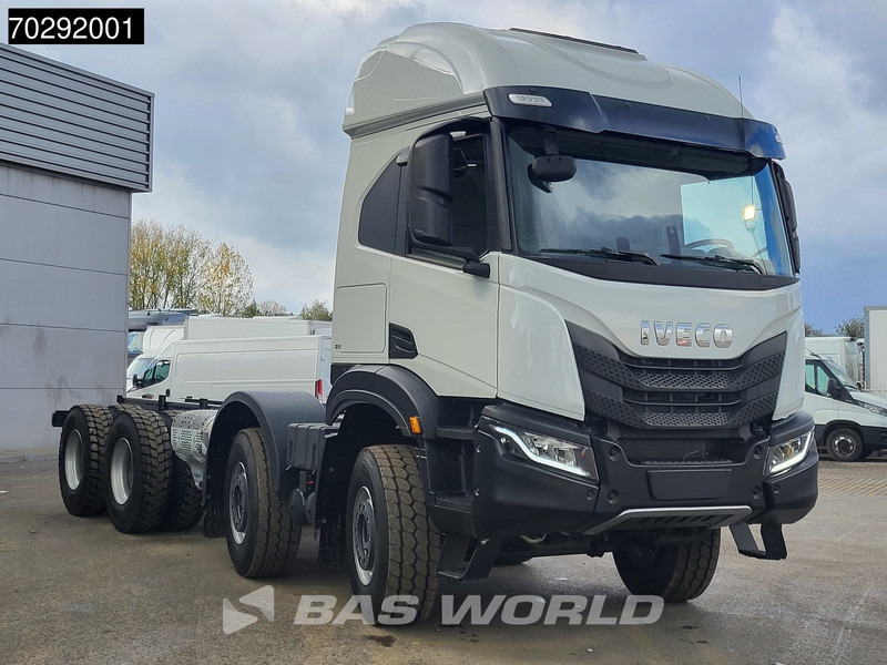 Iveco T-WAY 510 8X4 NEW! Retarder Big-Axle Steelsuspension LED Euro 6 - Caminhão chassi: foto 3 Iveco T-WAY 510 8X4 NEW! Retarder Big-Axle Steelsuspension LED Euro 6 - Caminhão chassi: foto 3
