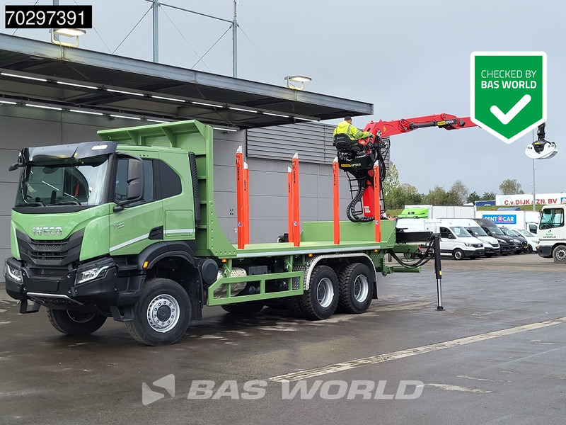 Iveco T-Way 450 6X6 UNUSED! Palfinger Q150Z Crane Retarder Holztransport Big-Axle LED Euro 6 - Caminhão florestal, Caminhão grua: foto 1 Iveco T-Way 450 6X6 UNUSED! Palfinger Q150Z Crane Retarder Holztransport Big-Axle LED Euro 6 - Caminhão florestal, Caminhão grua: foto 1