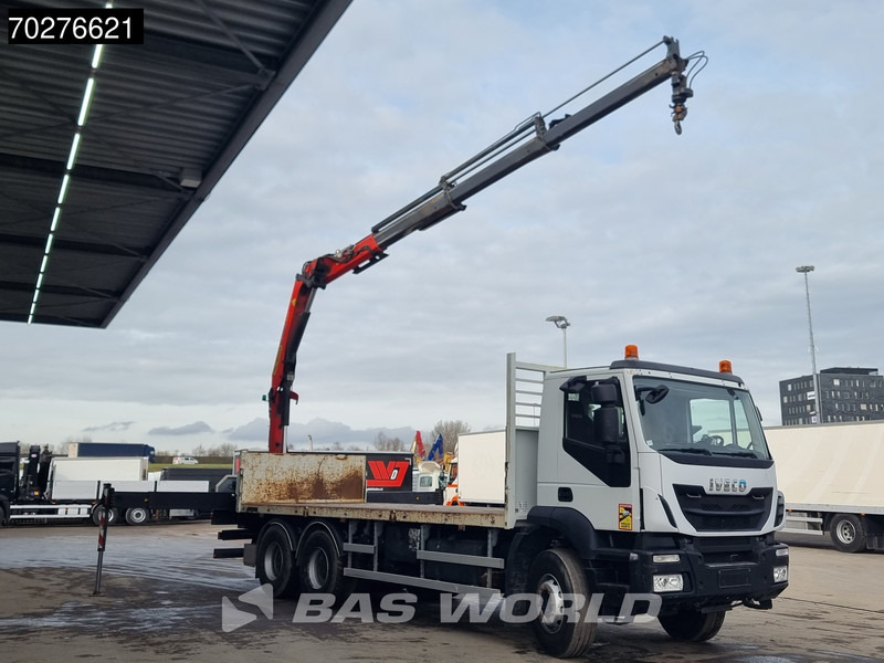 Iveco Trakker 360 6X4 Palfinger PK17.001 SLD Remote Steelsuspension Big-Axle - Camião de caixa aberta/ Plataforma, Caminhão grua: foto 3 Iveco Trakker 360 6X4 Palfinger PK17.001 SLD Remote Steelsuspension Big-Axle - Camião de caixa aberta/ Plataforma, Caminhão grua: foto 3