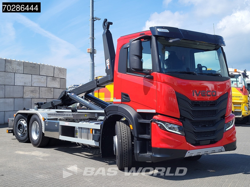 Iveco X-Way 460 6X2 NEW VDL S21-6400 Hooklift Lift+steering Axle Automatic Navi Euro 6 - Caminhão polibenne: foto 3 Iveco X-Way 460 6X2 NEW VDL S21-6400 Hooklift Lift+steering Axle Automatic Navi Euro 6 - Caminhão polibenne: foto 3