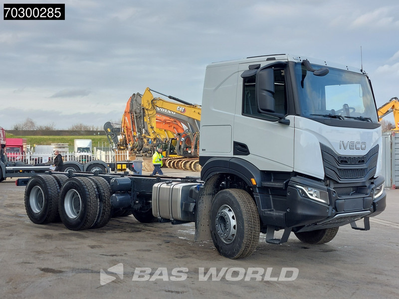 Iveco X-Way 500 X-Way 6X4 NEW 6x4 chassis Sleepercab Rear Air suspension Automatic Euro 6 - Caminhão chassi: foto 3 Iveco X-Way 500 X-Way 6X4 NEW 6x4 chassis Sleepercab Rear Air suspension Automatic Euro 6 - Caminhão chassi: foto 3