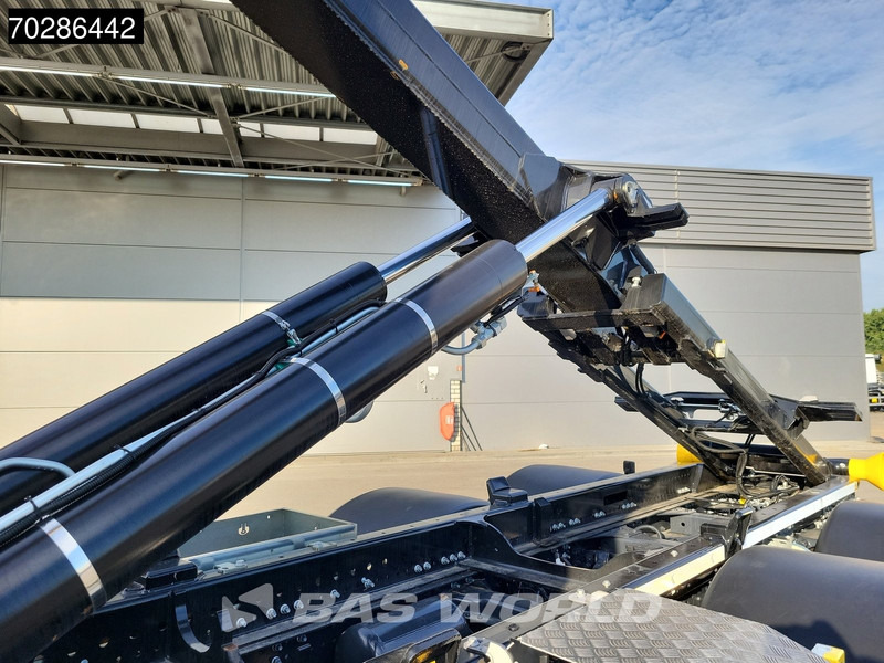 Iveco X-Way 580 6X2 NEW Palfinger PHT20SLD5 Hooklift Lift+steering Axle Automatic Navi ACC LED - Caminhão polibenne: foto 3 Iveco X-Way 580 6X2 NEW Palfinger PHT20SLD5 Hooklift Lift+steering Axle Automatic Navi ACC LED - Caminhão polibenne: foto 3