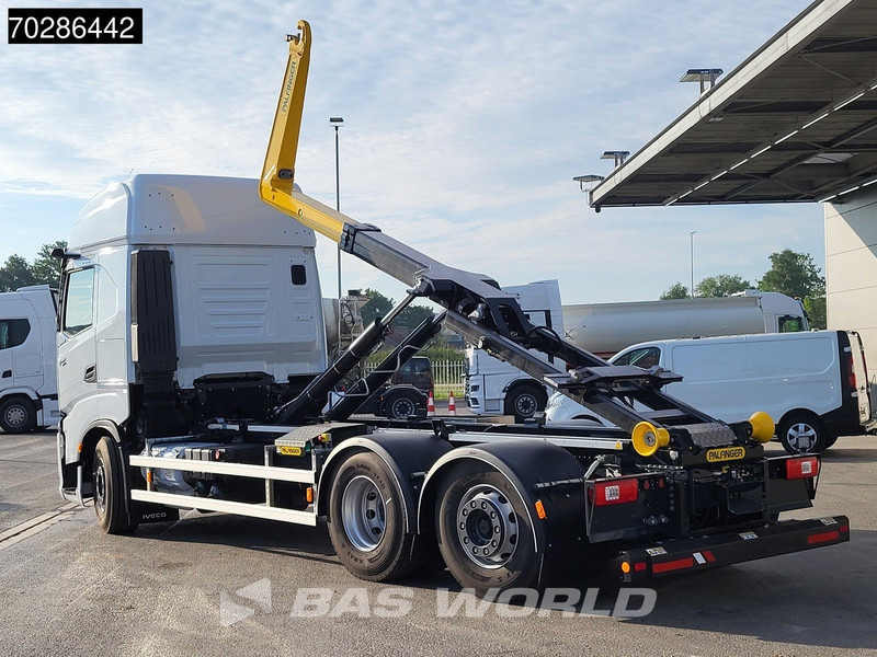 Iveco X-Way 580 6X2 NEW Palfinger PHT20SLD5 Hooklift Lift+steering Axle Automatic Navi ACC LED - Caminhão polibenne: foto 2 Iveco X-Way 580 6X2 NEW Palfinger PHT20SLD5 Hooklift Lift+steering Axle Automatic Navi ACC LED - Caminhão polibenne: foto 2