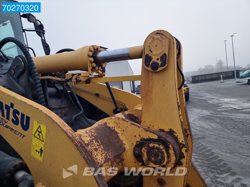 Carregadeira de rodas Komatsu WA380-6: foto 9