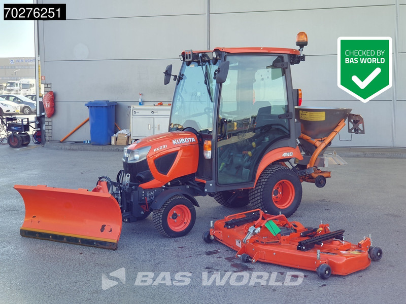Kubota BX231 D-C C10 4X4 4x4 - INCL ATTACHMENTS - Trator: foto 1 Kubota BX231 D-C C10 4X4 4x4 - INCL ATTACHMENTS - Trator: foto 1