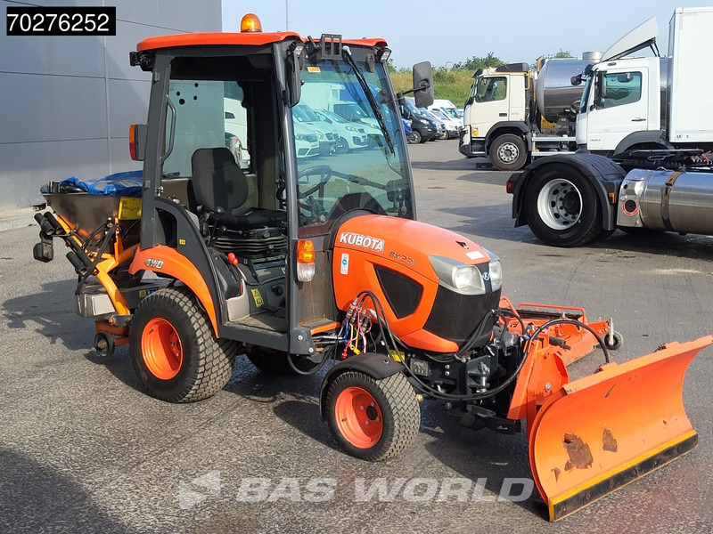 Kubota BX231D-C C10 4X4 - Trator: foto 5 Kubota BX231D-C C10 4X4 - Trator: foto 5