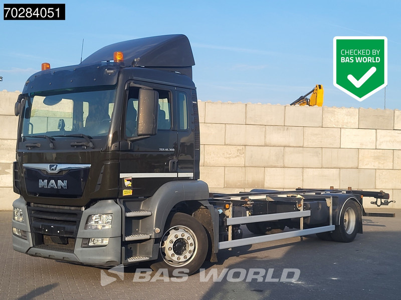MAN TGS 18.360 834 4X2 19tonner BDF Automatic Navi Euro 6 - Caminhão transportador de contêineres/ Caixa móvel: foto 1 MAN TGS 18.360 834 4X2 19tonner BDF Automatic Navi Euro 6 - Caminhão transportador de contêineres/ Caixa móvel: foto 1