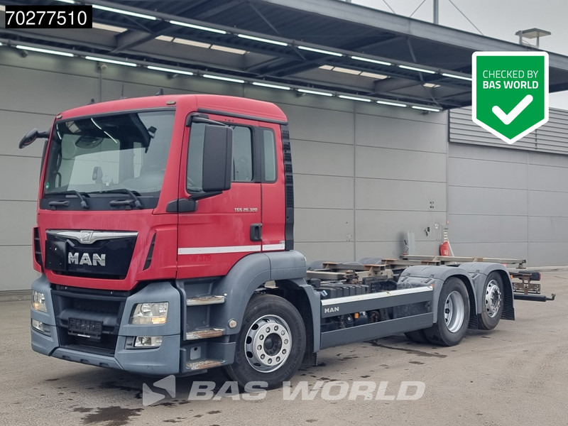 Caminhão transportador de contêineres/ Caixa móvel MAN TGS 26.320 6X2 BDF ADR Lift+lenkasche Automatic Euro 6: foto 1
