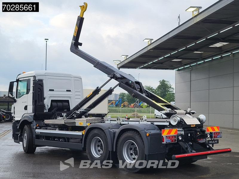 MAN TGS 26.440 6X4 NEW HYVA H20-60S Automatic Steelsuspension Euro 6 - Caminhão polibenne: foto 2 MAN TGS 26.440 6X4 NEW HYVA H20-60S Automatic Steelsuspension Euro 6 - Caminhão polibenne: foto 2