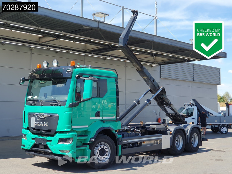 MAN TGS 28.510 6X2 Meiller RS21 65 Hooklift Lift-Axle Automatic Navi Retarder Euro 6 - Caminhão polibenne: foto 1 MAN TGS 28.510 6X2 Meiller RS21 65 Hooklift Lift-Axle Automatic Navi Retarder Euro 6 - Caminhão polibenne: foto 1