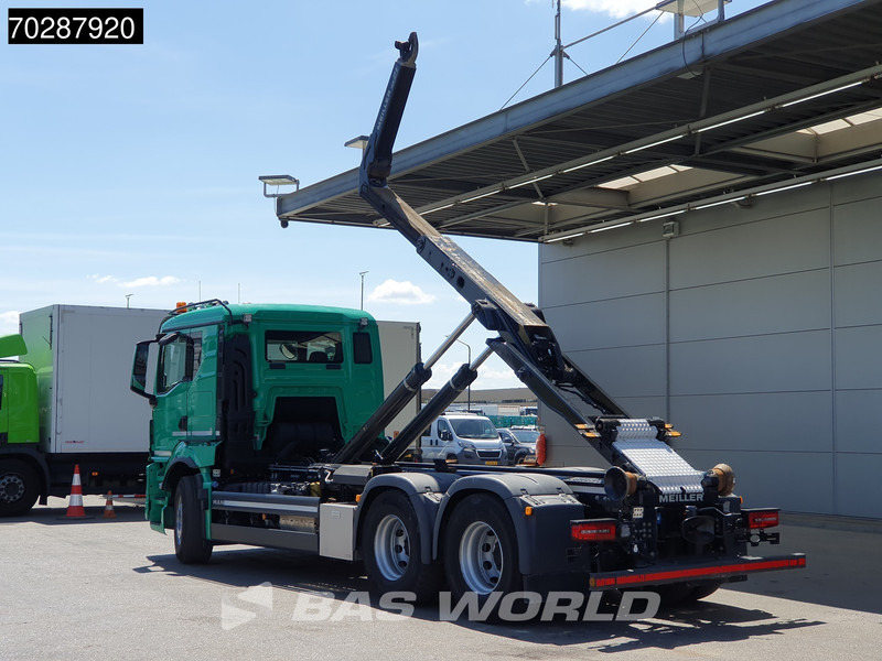 MAN TGS 28.510 6X2 Meiller RS21 65 Hooklift Lift-Axle Automatic Navi Retarder Euro 6 - Caminhão polibenne: foto 2 MAN TGS 28.510 6X2 Meiller RS21 65 Hooklift Lift-Axle Automatic Navi Retarder Euro 6 - Caminhão polibenne: foto 2