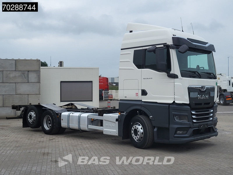 MAN TGX 26.470 6X2 BDF Retarder Lift Axle Standklima Automatic LED Euro 6 - Caminhão transportador de contêineres/ Caixa móvel: foto 3 MAN TGX 26.470 6X2 BDF Retarder Lift Axle Standklima Automatic LED Euro 6 - Caminhão transportador de contêineres/ Caixa móvel: foto 3