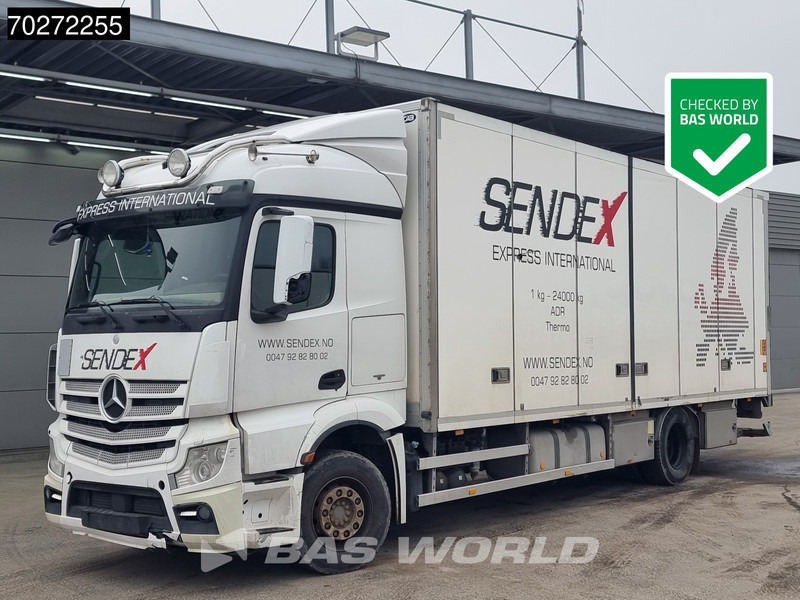 Mercedes-Benz Actros 2036 4X2 19.5tonner 2000kg Ladebordwand Xenon StreamSpace Euro 6 - Caminhão frigorífico: foto 1 Mercedes-Benz Actros 2036 4X2 19.5tonner 2000kg Ladebordwand Xenon StreamSpace Euro 6 - Caminhão frigorífico: foto 1