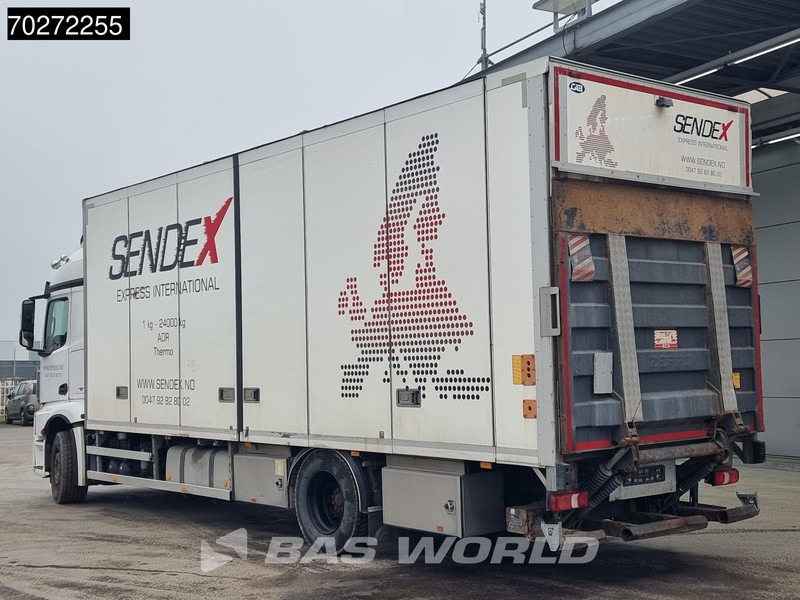 Mercedes-Benz Actros 2036 4X2 19.5tonner 2000kg Ladebordwand Xenon StreamSpace Euro 6 - Caminhão frigorífico: foto 2 Mercedes-Benz Actros 2036 4X2 19.5tonner 2000kg Ladebordwand Xenon StreamSpace Euro 6 - Caminhão frigorífico: foto 2