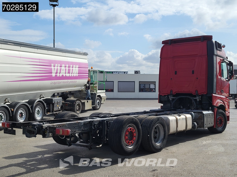 Mercedes-Benz Actros 2548 Actros 6X2 BigSpace Retarder PTO Liftachse Xenon ACC Navi Euro 6 - Caminhão chassi: foto 5 Mercedes-Benz Actros 2548 Actros 6X2 BigSpace Retarder PTO Liftachse Xenon ACC Navi Euro 6 - Caminhão chassi: foto 5