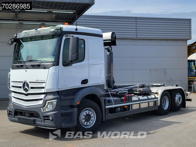 Mercedes-Benz Actros 2745 6X2 NEW! Meiller RS21-70 Abrollkipper Lift-Lenkasche Retarder PPC Navi Automatic - Caminhão polibenne: foto 3 Mercedes-Benz Actros 2745 6X2 NEW! Meiller RS21-70 Abrollkipper Lift-Lenkasche Retarder PPC Navi Automatic - Caminhão polibenne: foto 3
