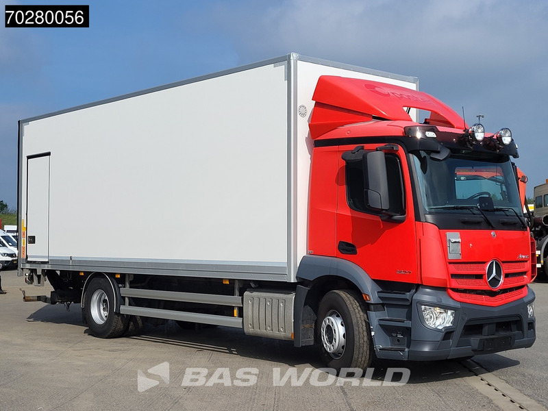 Mercedes-Benz Antos 1827 4X2 19tonner 2000kg Ladebordwand Automatic Euro 6 - Caminhão furgão: foto 3 Mercedes-Benz Antos 1827 4X2 19tonner 2000kg Ladebordwand Automatic Euro 6 - Caminhão furgão: foto 3
