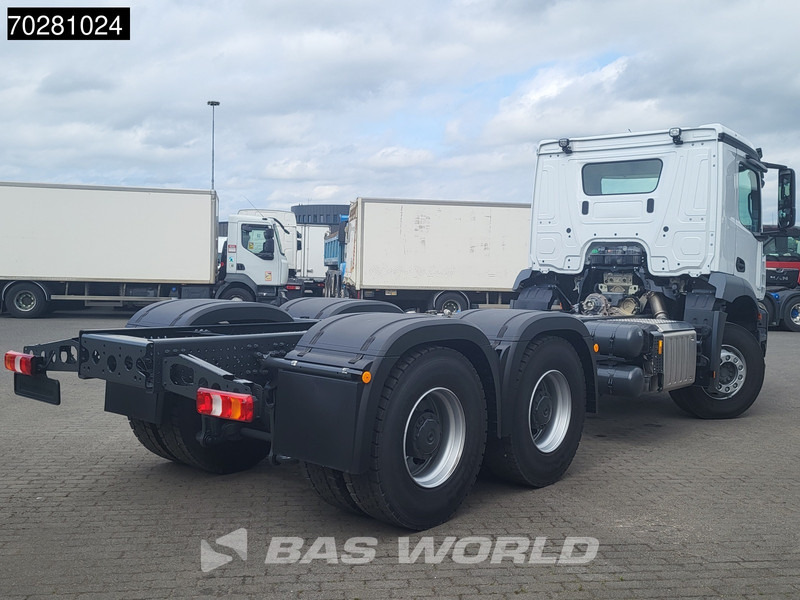 Mercedes-Benz Arocs 2636 6X4 NEW chassis Flywheel PTO Big-Axle Automatic Steelsuspension Euro 6 - Caminhão chassi: foto 5 Mercedes-Benz Arocs 2636 6X4 NEW chassis Flywheel PTO Big-Axle Automatic Steelsuspension Euro 6 - Caminhão chassi: foto 5