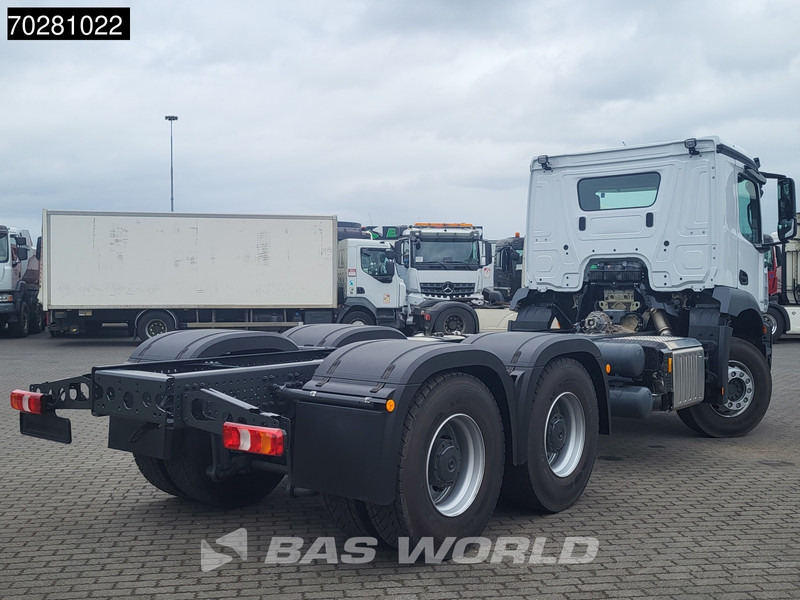Mercedes-Benz Arocs 2636 6X4 NEW chassis Flywheel PTO Big-Axle Automatic Steelsuspension Euro 6 - Caminhão chassi: foto 5 Mercedes-Benz Arocs 2636 6X4 NEW chassis Flywheel PTO Big-Axle Automatic Steelsuspension Euro 6 - Caminhão chassi: foto 5