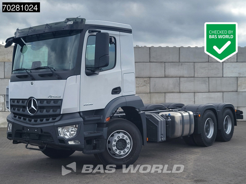 Mercedes-Benz Arocs 2636 6X4 NEW chassis Flywheel PTO Big-Axle Automatic Steelsuspension Euro 6 - Caminhão chassi: foto 1 Mercedes-Benz Arocs 2636 6X4 NEW chassis Flywheel PTO Big-Axle Automatic Steelsuspension Euro 6 - Caminhão chassi: foto 1