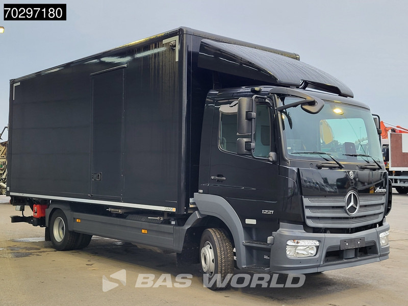 Mercedes-Benz Atego 1221 4X2 1500kg Ladebordwand Automatic Euro 6 - Caminhão furgão: foto 3 Mercedes-Benz Atego 1221 4X2 1500kg Ladebordwand Automatic Euro 6 - Caminhão furgão: foto 3