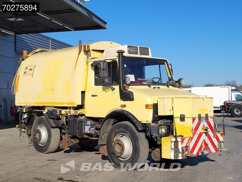 Mercedes-Benz Unimog 1650 4X4 Assaloni Vaccuum truck 4x4 Railway Manual Euro 2 - Caminhão limpa fossa: foto 3 Mercedes-Benz Unimog 1650 4X4 Assaloni Vaccuum truck 4x4 Railway Manual Euro 2 - Caminhão limpa fossa: foto 3