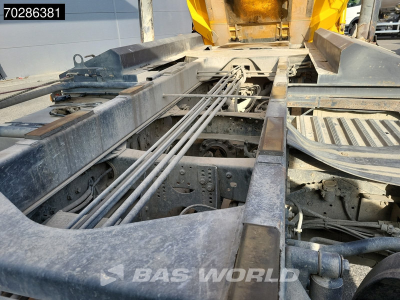 Renault Kerax 480 8X4 16m3 tipper Retarder Optibrake+ Big-Axle Steelsuspension Euro 5 - Caminhão basculante: foto 5 Renault Kerax 480 8X4 16m3 tipper Retarder Optibrake+ Big-Axle Steelsuspension Euro 5 - Caminhão basculante: foto 5