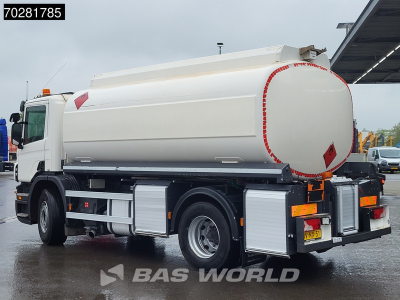 Scania P230 4X2 NL-Truck 3 compartments 16.300 Ltr ADR 3-Pedals Euro 5 - Caminhão tanque: foto 2 Scania P230 4X2 NL-Truck 3 compartments 16.300 Ltr ADR 3-Pedals Euro 5 - Caminhão tanque: foto 2
