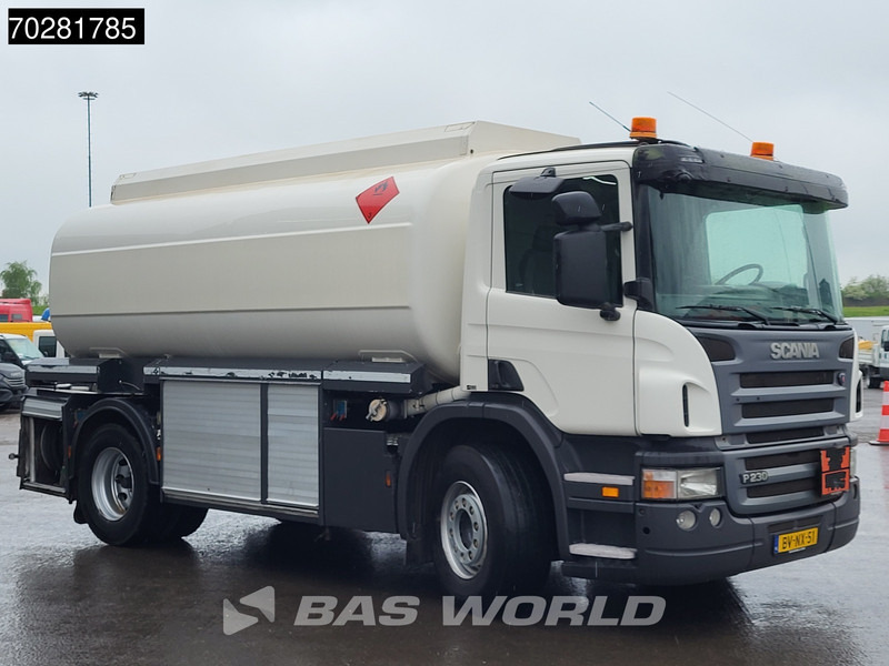Scania P230 4X2 NL-Truck 3 compartments 16.300 Ltr ADR 3-Pedals Euro 5 - Caminhão tanque: foto 3 Scania P230 4X2 NL-Truck 3 compartments 16.300 Ltr ADR 3-Pedals Euro 5 - Caminhão tanque: foto 3