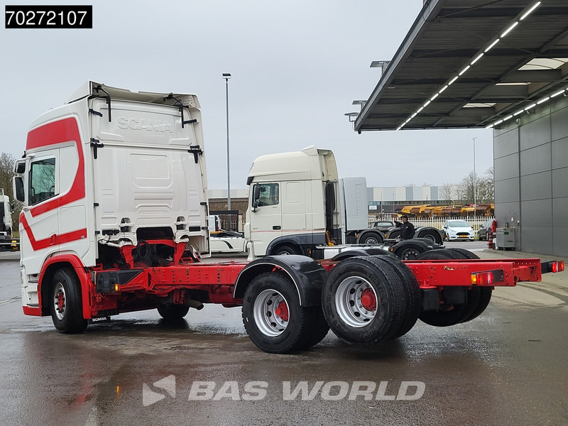 Scania R500 6X2 Chassis Retarder ACC Navi Liftachse Automatic Euro 6 - Caminhão chassi: foto 2 Scania R500 6X2 Chassis Retarder ACC Navi Liftachse Automatic Euro 6 - Caminhão chassi: foto 2