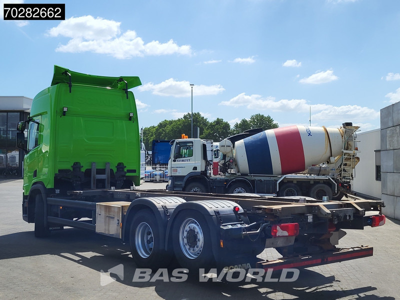 Scania R500 6X2 Retarder LED ACC Euro 6 - Caminhão transportador de contêineres/ Caixa móvel: foto 2 Scania R500 6X2 Retarder LED ACC Euro 6 - Caminhão transportador de contêineres/ Caixa móvel: foto 2