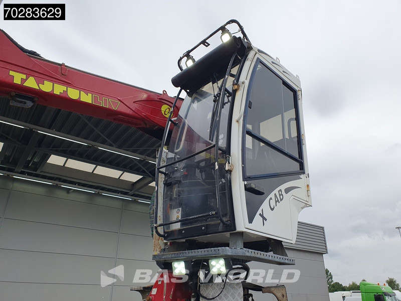 Locação de Scania S650 S 6X4 Tajfun LIV100K Kran Holztransport Retarder 3-Pedals Euro 6 Scania S650 S 6X4 Tajfun LIV100K Kran Holztransport Retarder 3-Pedals Euro 6: foto 17