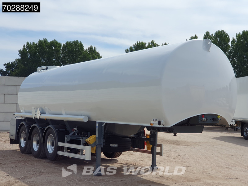 Tanker Solutions CLP-36/1 New! 36.000 L Fuel Tank Liftachse - Semirreboque tanque: foto 3 Tanker Solutions CLP-36/1 New! 36.000 L Fuel Tank Liftachse - Semirreboque tanque: foto 3