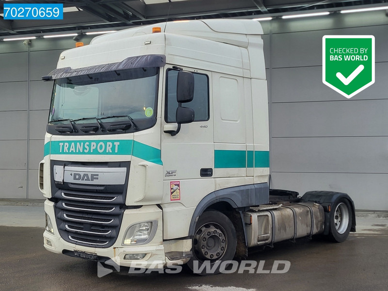 DAF XF 440 4X2 SC Mega Hebesattel Euro 6 - Tractor: foto 1 DAF XF 440 4X2 SC Mega Hebesattel Euro 6 - Tractor: foto 1