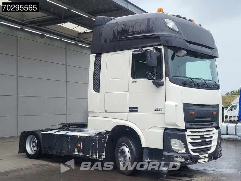 DAF XF 510 4X2 SSC Retarder 2xTanks Standklima Navi Euro 6 - Tractor: foto 3 DAF XF 510 4X2 SSC Retarder 2xTanks Standklima Navi Euro 6 - Tractor: foto 3