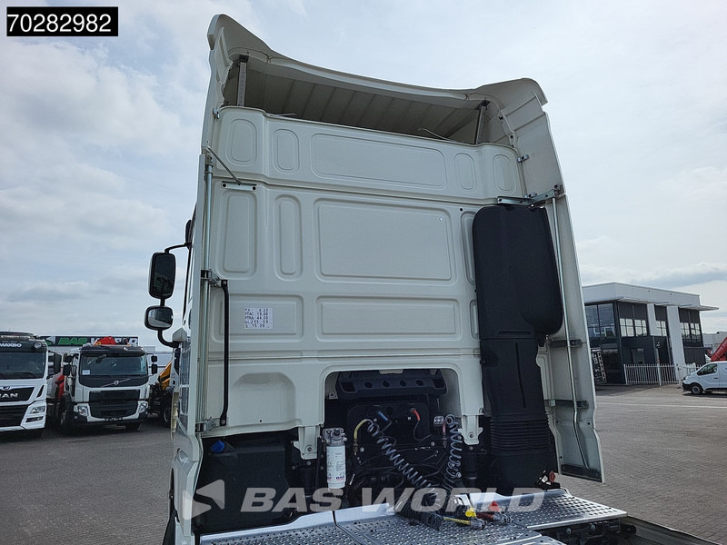 DAF XF 530 4X2 SC Retarder ADR Standklima Euro 6 - Tractor: foto 5 DAF XF 530 4X2 SC Retarder ADR Standklima Euro 6 - Tractor: foto 5