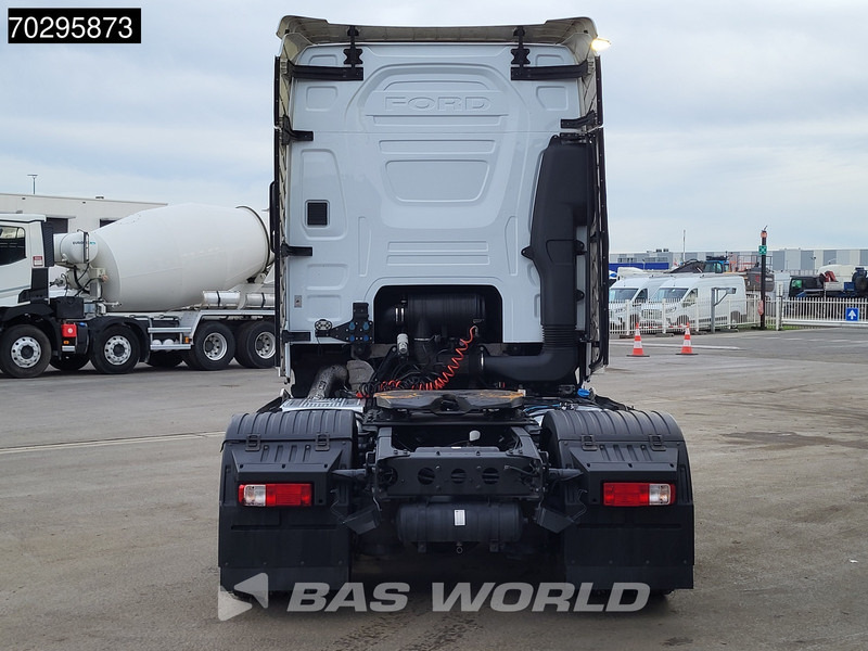 Ford F-Max 500 4X2 Retarder 2x Tanks Standklima Euro 6 - Tractor: foto 3 Ford F-Max 500 4X2 Retarder 2x Tanks Standklima Euro 6 - Tractor: foto 3