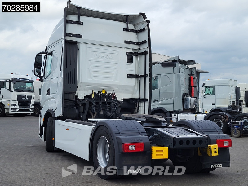 Iveco S-Way 490 4X2 Retarder Standklima 2xTanks Navi ACC LED Euro 6 - Tractor: foto 2 Iveco S-Way 490 4X2 Retarder Standklima 2xTanks Navi ACC LED Euro 6 - Tractor: foto 2