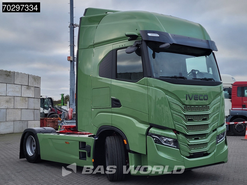 Iveco S-Way 580 4X2 NEW! Standklima Navi ACC LED Euro 6 - Tractor: foto 3 Iveco S-Way 580 4X2 NEW! Standklima Navi ACC LED Euro 6 - Tractor: foto 3