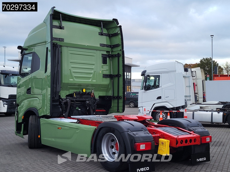 Iveco S-Way 580 4X2 NEW! Standklima Navi ACC LED Euro 6 - Tractor: foto 2 Iveco S-Way 580 4X2 NEW! Standklima Navi ACC LED Euro 6 - Tractor: foto 2