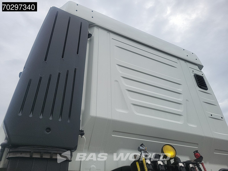 Iveco X-Way 500 4X2 NEW! Retarder Big-Axle Standklima MirrorCam Navi LED ACC Euro 6 - Tractor: foto 5 Iveco X-Way 500 4X2 NEW! Retarder Big-Axle Standklima MirrorCam Navi LED ACC Euro 6 - Tractor: foto 5