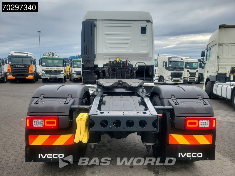 Iveco X-Way 500 4X2 NEW! Retarder Big-Axle Standklima MirrorCam Navi LED ACC Euro 6 - Tractor: foto 3 Iveco X-Way 500 4X2 NEW! Retarder Big-Axle Standklima MirrorCam Navi LED ACC Euro 6 - Tractor: foto 3
