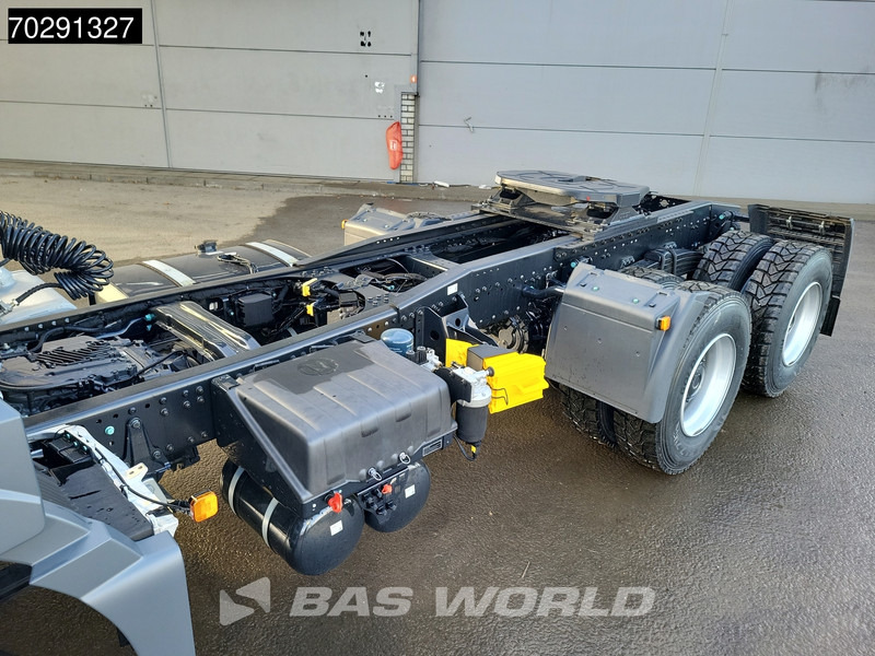 Tractor nuevo MAN TGS 33.400 6X4 NEW! Full-Steel Big-Axle Drumbrakes LED Euro 2: foto 7 Tractor nuevo MAN TGS 33.400 6X4 NEW! Full-Steel Big-Axle Drumbrakes LED Euro 2: foto 7