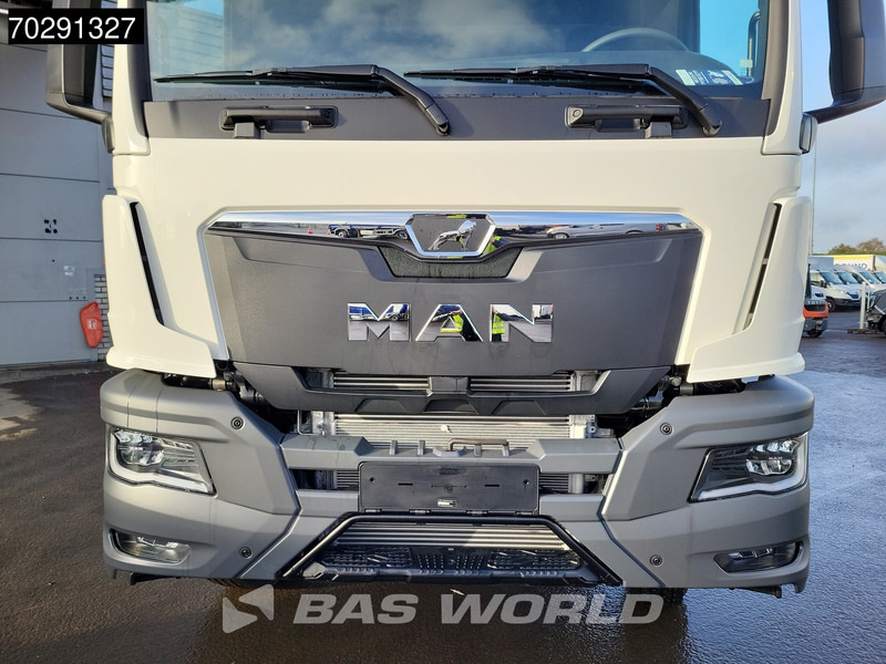 Tractor nuevo MAN TGS 33.400 6X4 NEW! Full-Steel Big-Axle Drumbrakes LED Euro 2: foto 15 Tractor nuevo MAN TGS 33.400 6X4 NEW! Full-Steel Big-Axle Drumbrakes LED Euro 2: foto 15