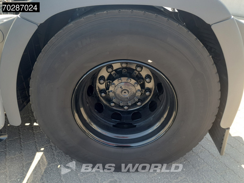 Tractor MAN TGX 18.520 4X2 Individual Lion S! GX Retarder Full-Air 2x Tanks Navi LED ACC Euro 6: foto 16