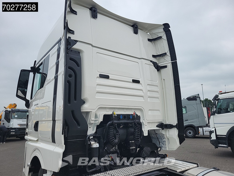 MAN TGX 18.520 4X2 NEW! GX Retarder 2x Tanks Standklima ACC - Tractor: foto 3 MAN TGX 18.520 4X2 NEW! GX Retarder 2x Tanks Standklima ACC - Tractor: foto 3